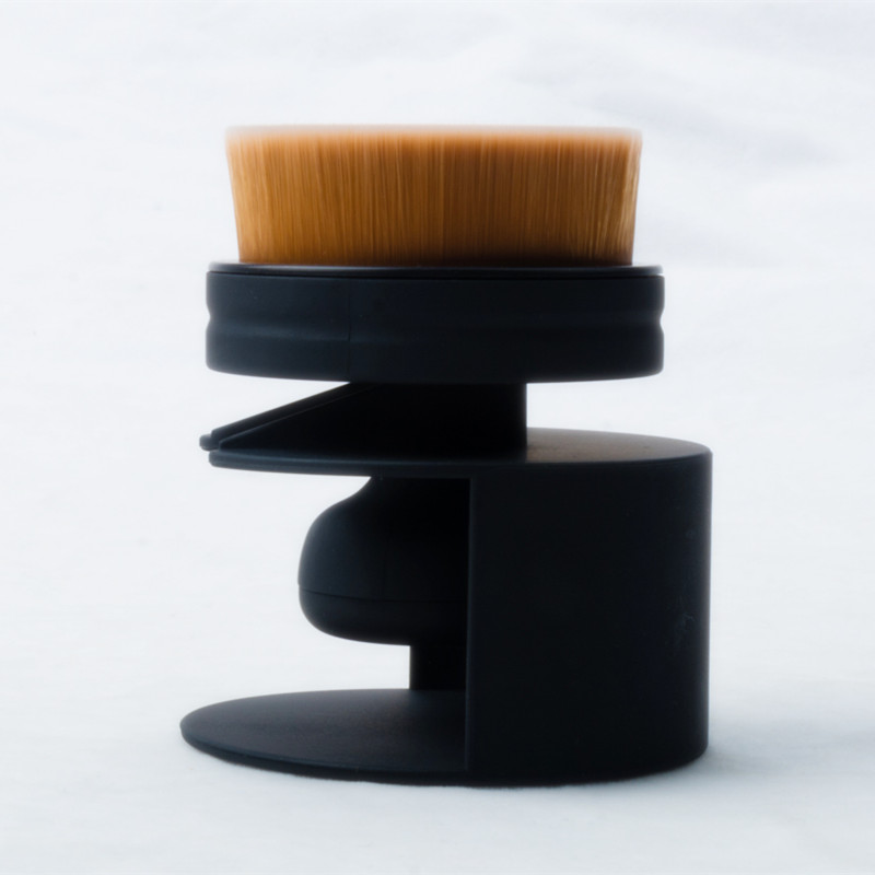 Round Foundation Brush